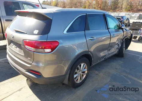 2016 Kia Sorento 2.4L Lx z USA, uszkodzony, nr VIN 5XYPGDA31GG155140
